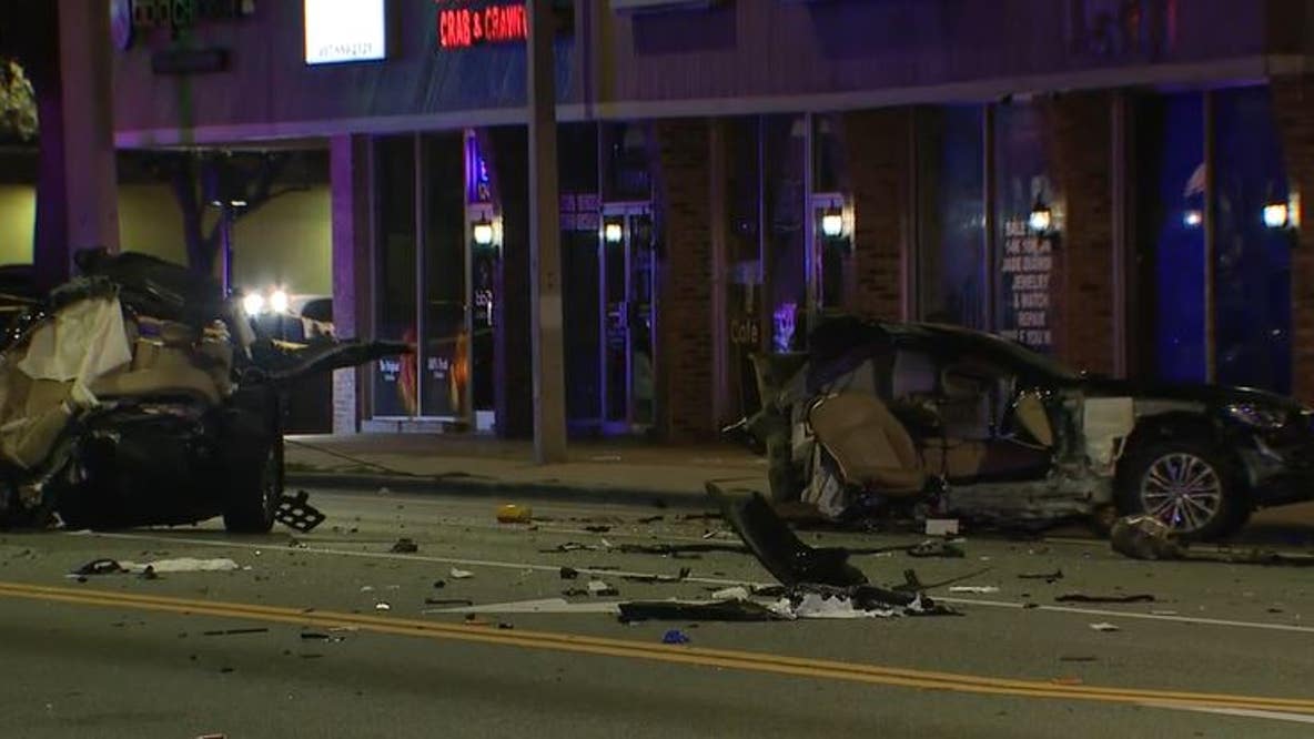 2 injured after car splits in half, shuts down busy road near downtown Orlando
